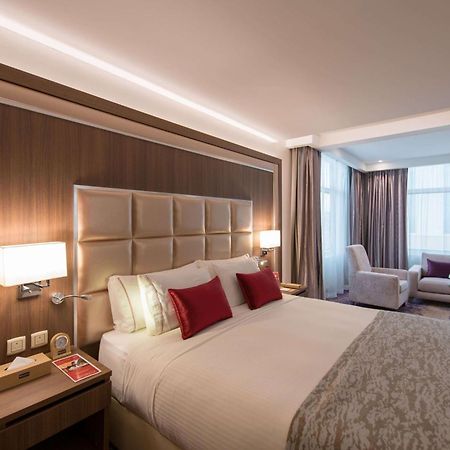 Hotel Ramada By Wyndham Continental Djeddah Extérieur photo