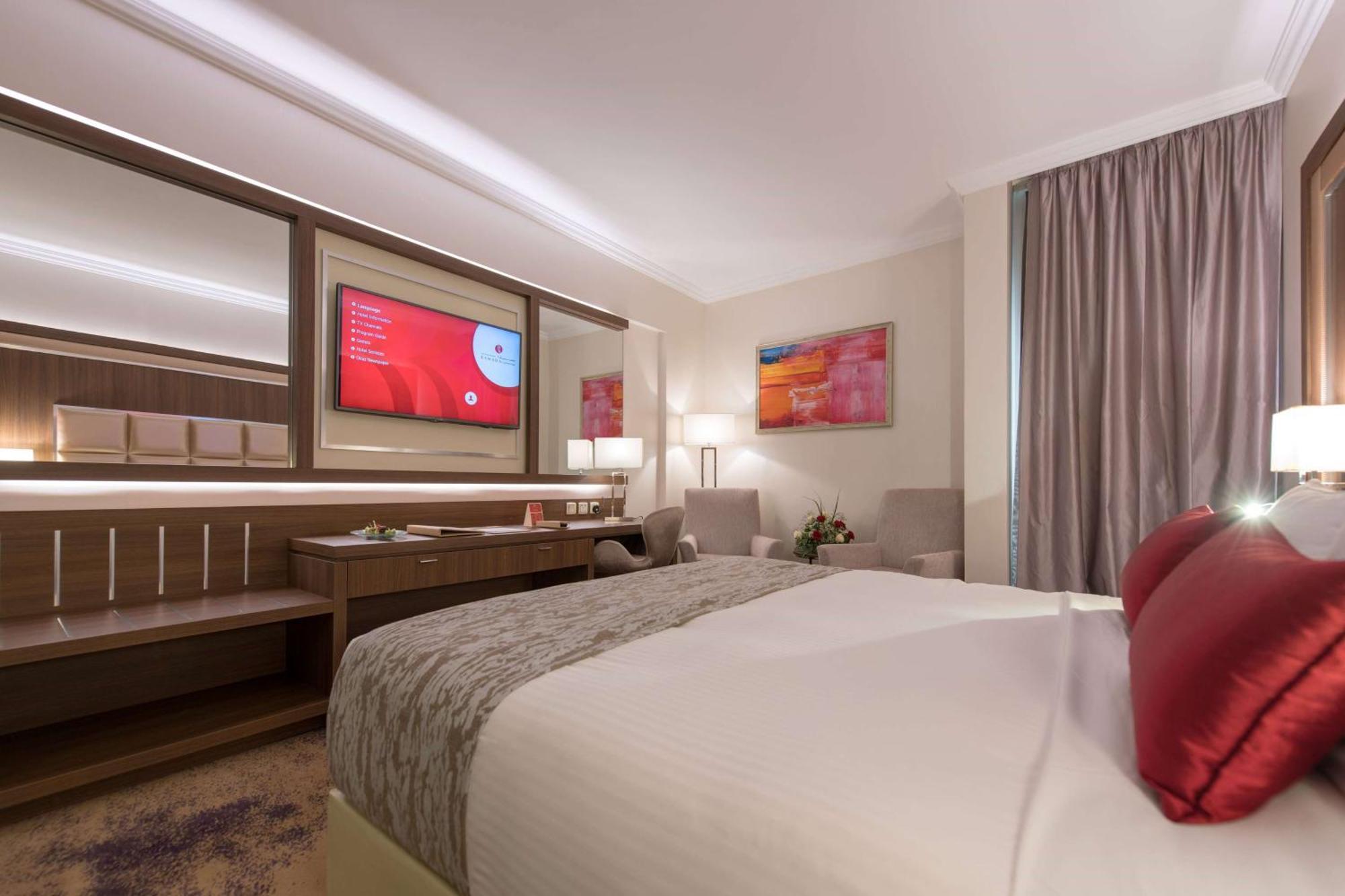Hotel Ramada By Wyndham Continental Djeddah Extérieur photo